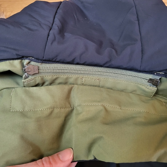 Obermeyer Tuscany II Ski Jacket Size 8 Green Puffer Insulated Faux Fur Hood - Picture 10 of 16